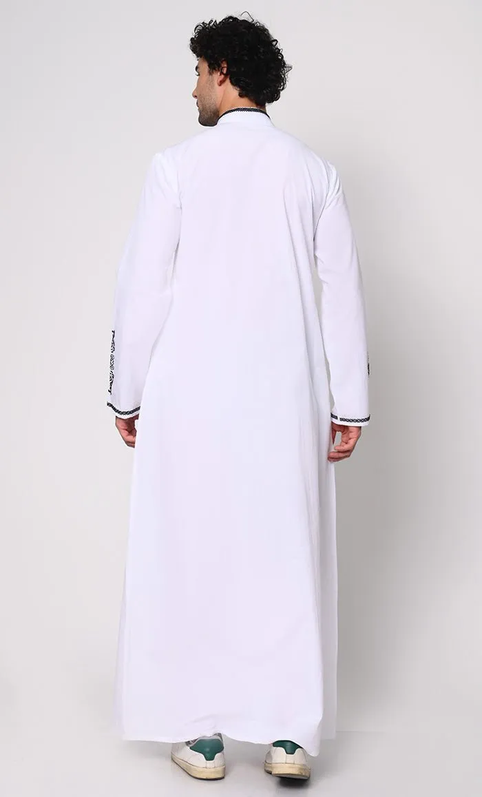 Arabic Elegance: Men's Embroidered White Thobe With Pockets