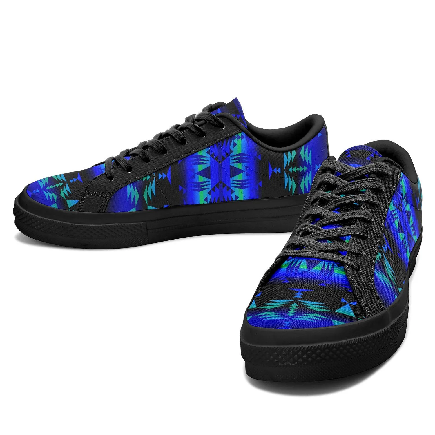 Between the Blue Ridge Mountains Aapisi Low Top Canvas Shoes Black Sole