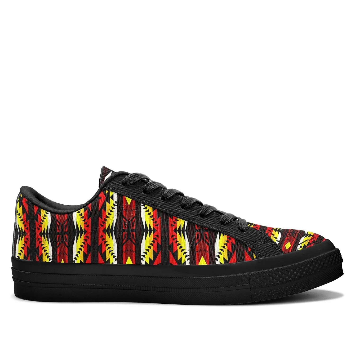 Canyon War Party Aapisi Low Top Canvas Shoes Black Sole