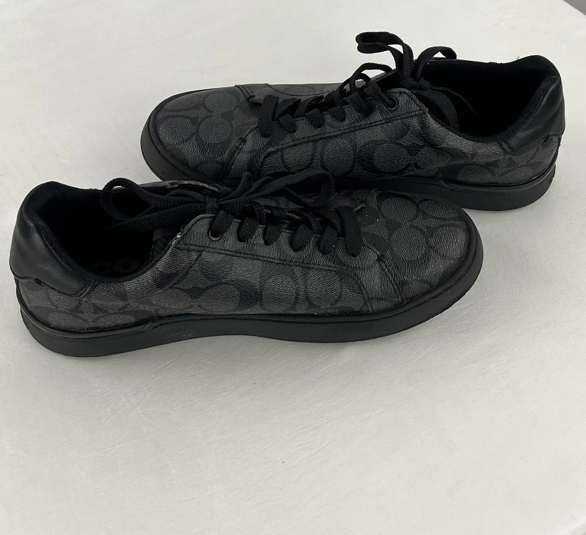 COACH Women's Clip Low Top Sneakers Charcoal/Black G4949 Size 7.5