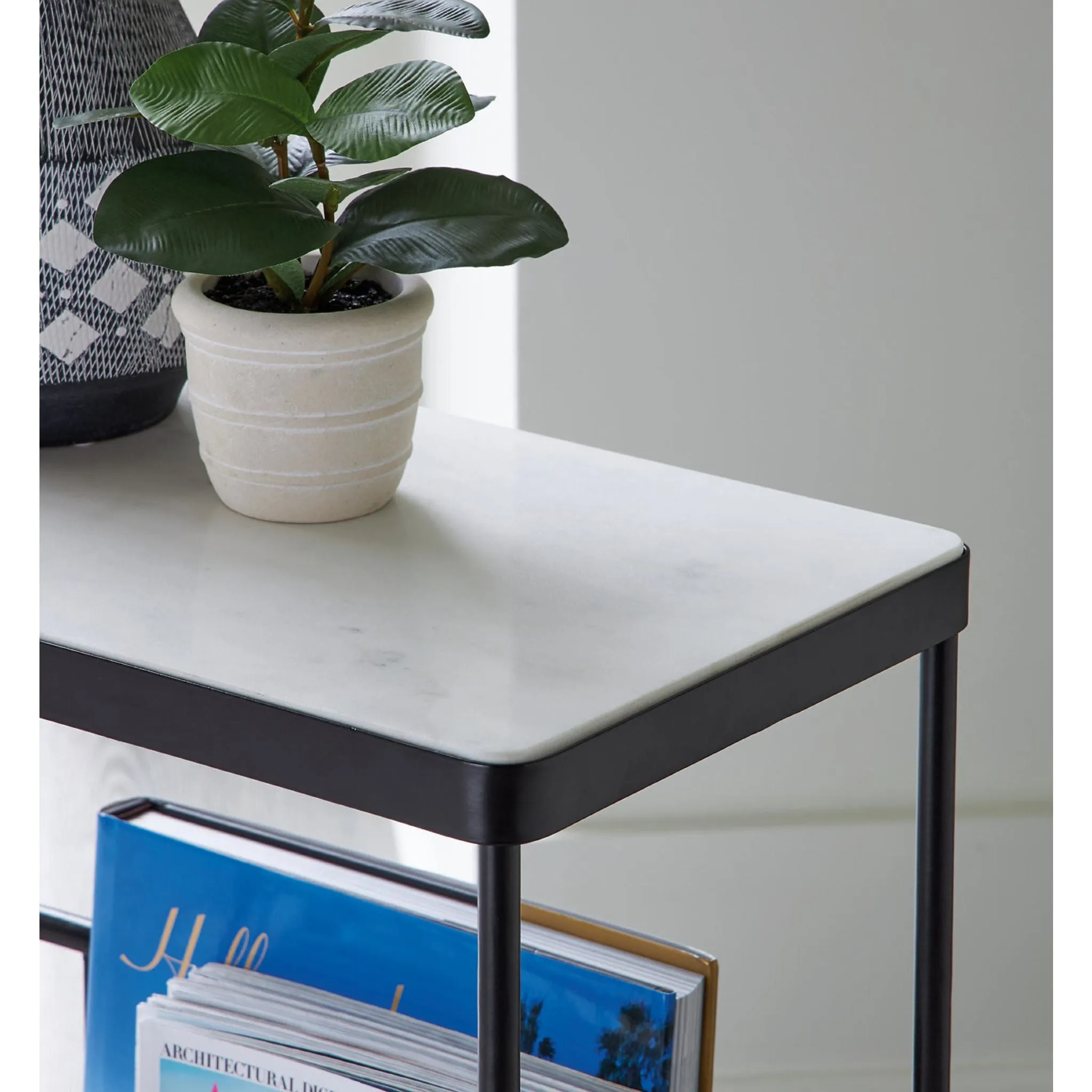 Issiamere Accent Table