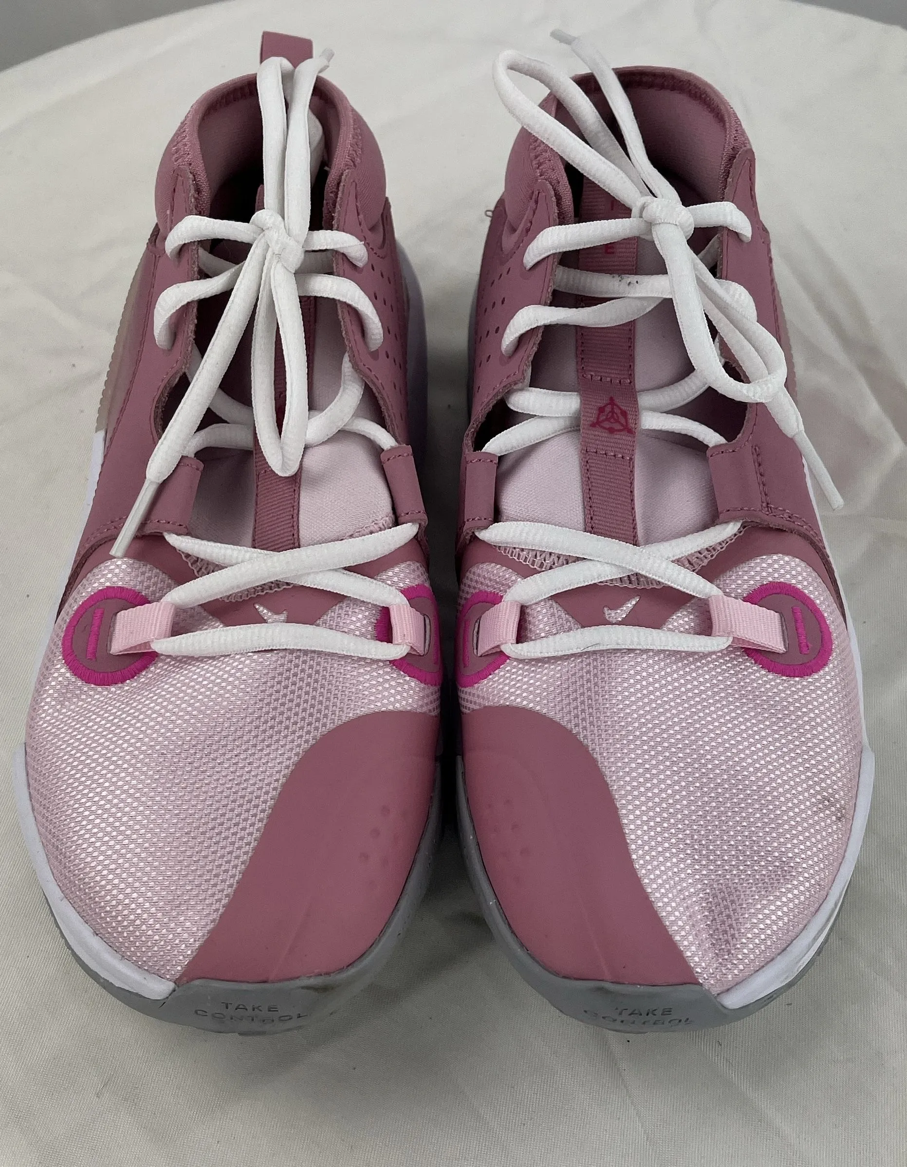 Nike Girl's Air Zoom Crossover 2 SE Sail Pink Leather Basketball Shoes Size 6.5Y