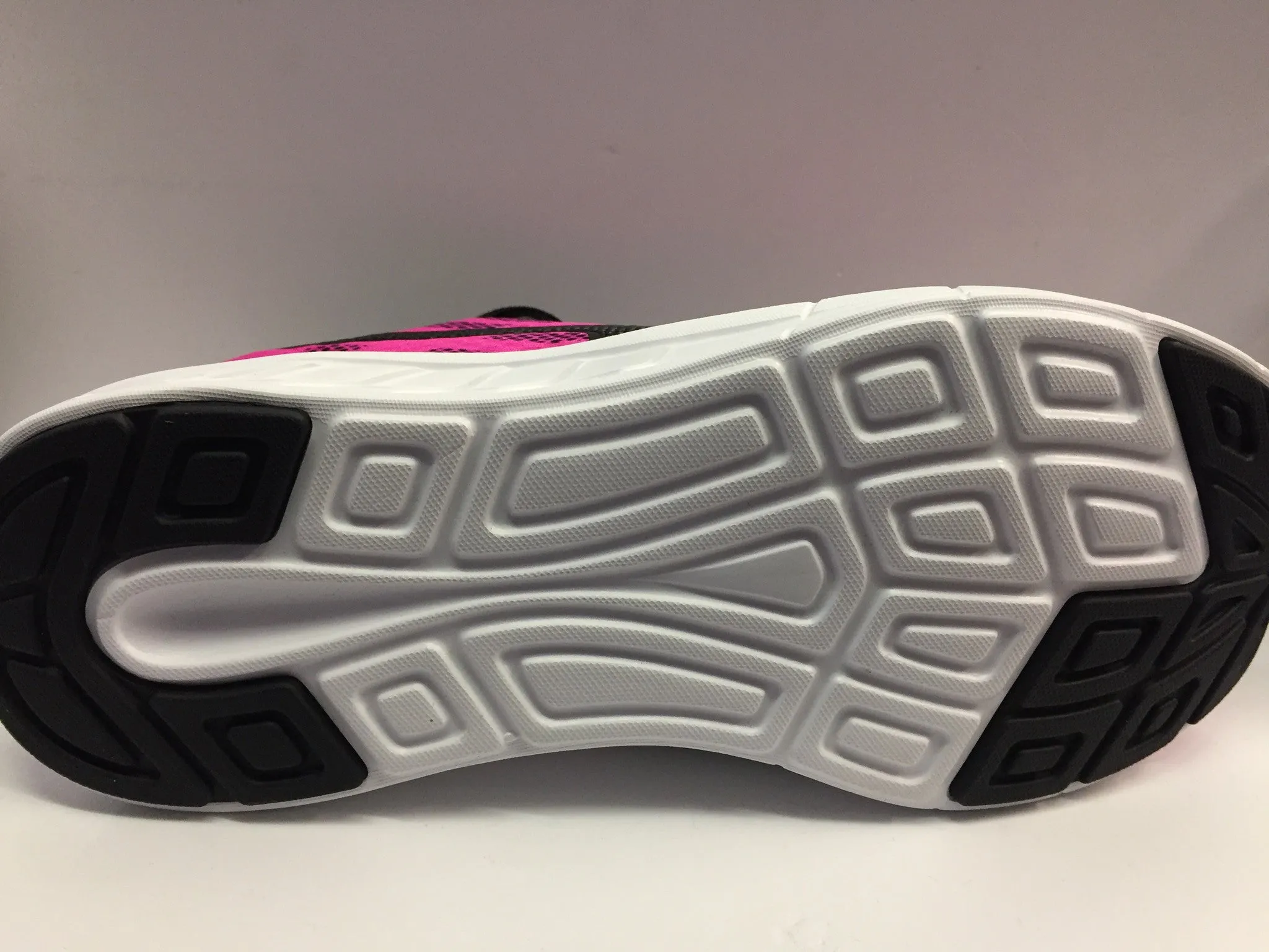 Puma meteor ladies trainers pink black