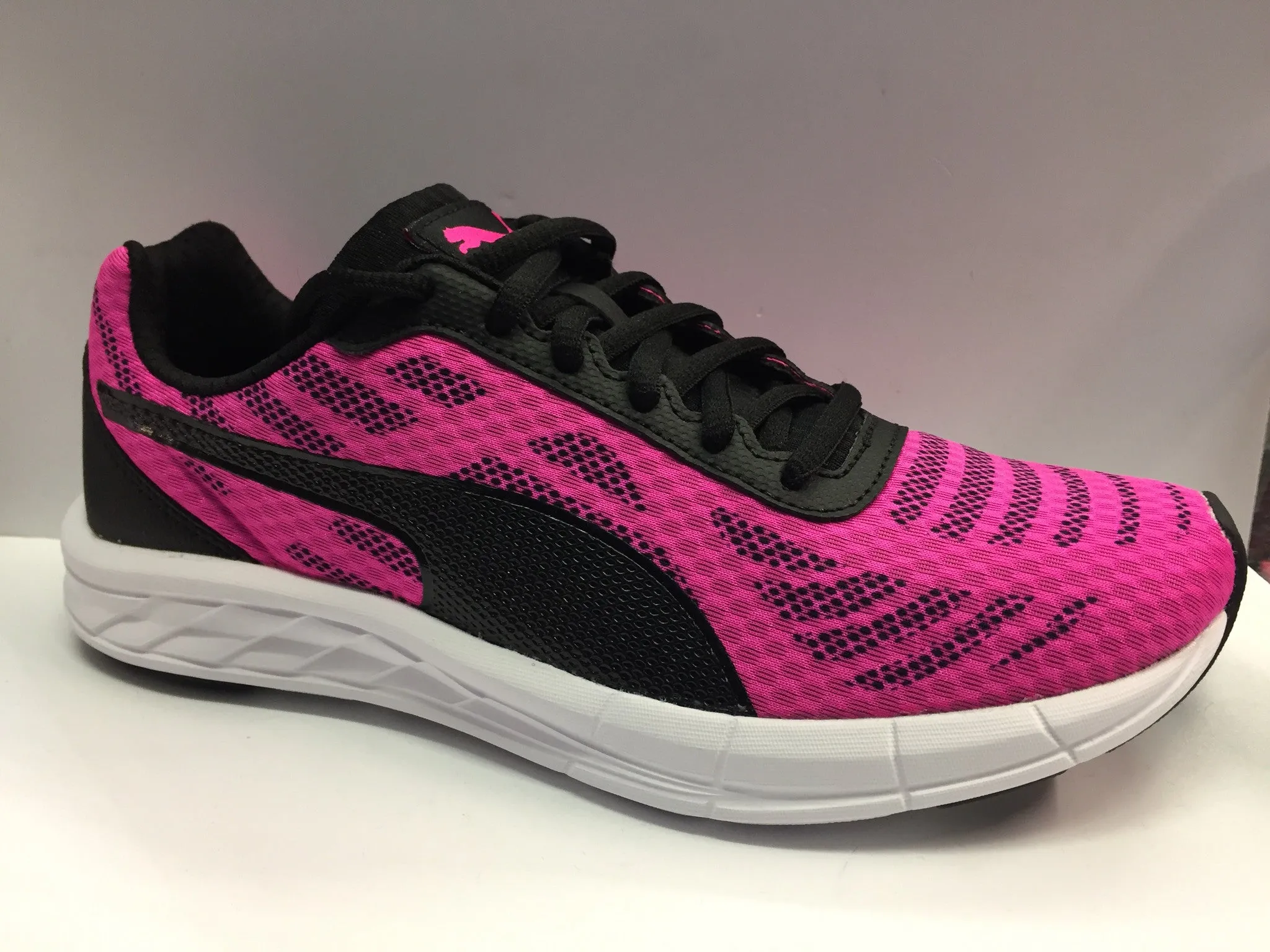 Puma meteor ladies trainers pink black