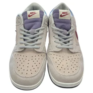 Shoes Sneakers By Nike In Grey, Size: 7.5