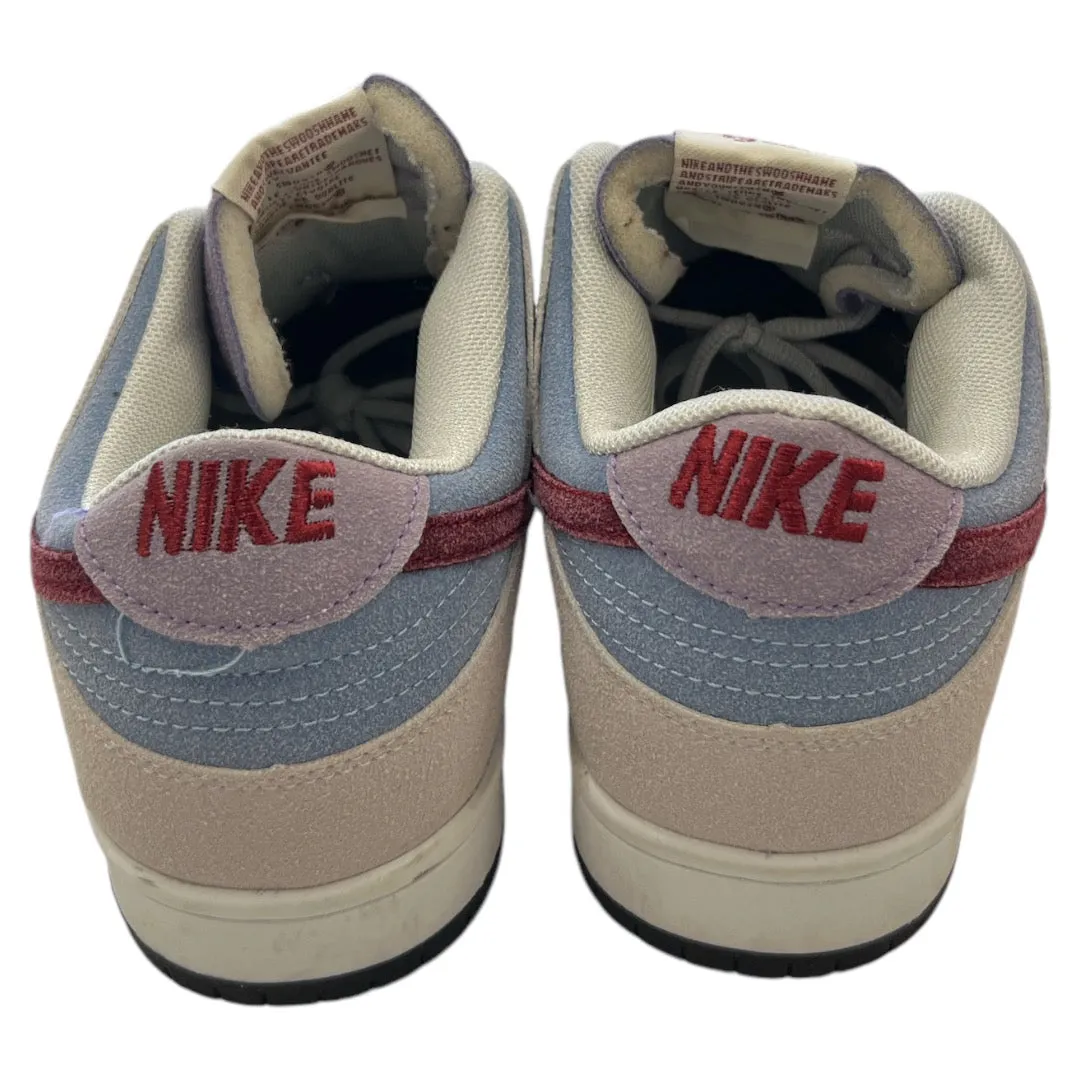 Shoes Sneakers By Nike In Grey, Size: 7.5