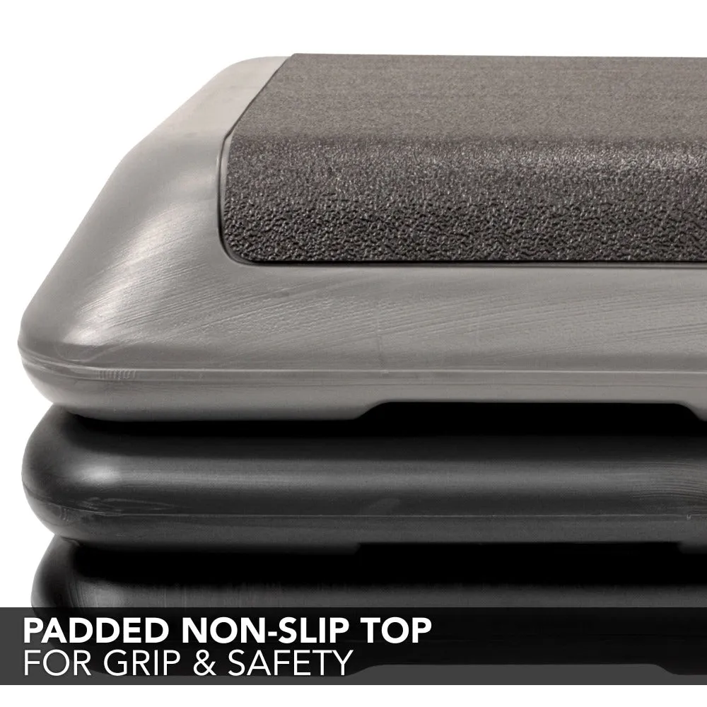 The Step Club Size Platform With 2 Freestyle and 2 Original Risers - Grey