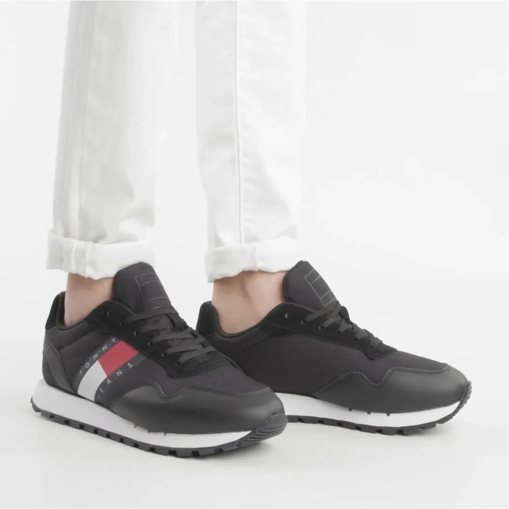 Tommy Hilfiger Jeans Retro Runner ESS Men EM0EM01081-BLK